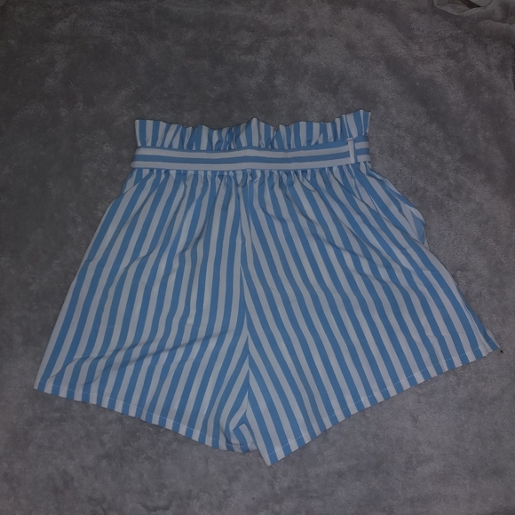 Cami and Shorts set - Picture 8 of 8